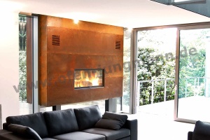 Moderner Heizkamin mit Nachheizkasten