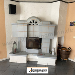 Vorher-Bild: Umbau eines gekachelten in einen modernen Heizkamin durch Ofen Jungmann in Delbrück